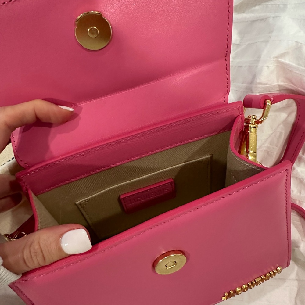 Jacquemus Le Chiquito Moyen Top-Handle Bag - Picture 7 of 12